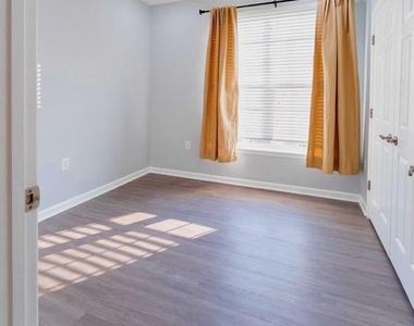 3850 Clara Downey Avenue - Photo Thumbnail 22