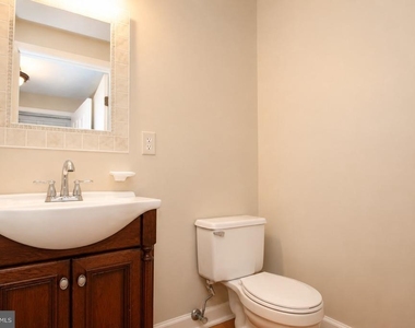 17231 Epsilon Place - Photo Thumbnail 9