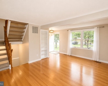 17231 Epsilon Place - Photo Thumbnail 3