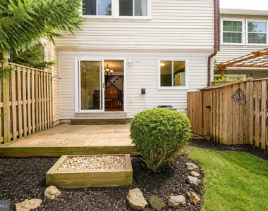 17231 Epsilon Place - Photo Thumbnail 26