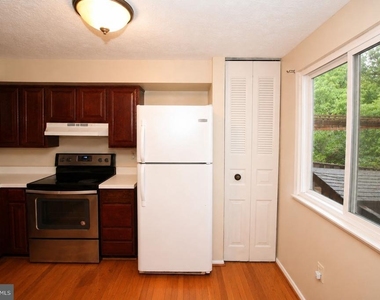 17231 Epsilon Place - Photo Thumbnail 8