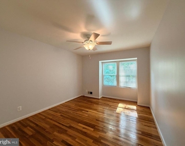 10400 Maywind Court - Photo Thumbnail 13
