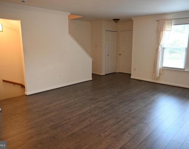 3435 Orange Grove Court - Photo Thumbnail 4