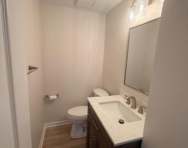 571 Boysenberry Lane - Photo Thumbnail 14