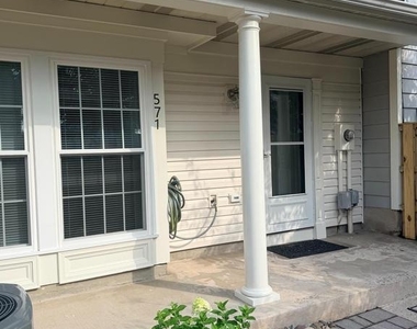 571 Boysenberry Lane - Photo Thumbnail 2