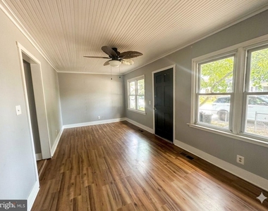 4000 6th Street - Photo Thumbnail 1