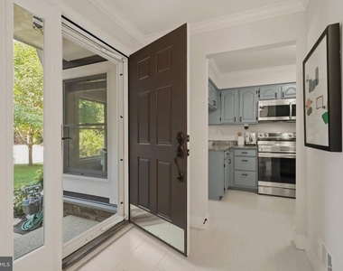 2734 Gingerview Lane - Photo Thumbnail 3