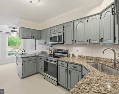 2734 Gingerview Lane - Photo Thumbnail 8