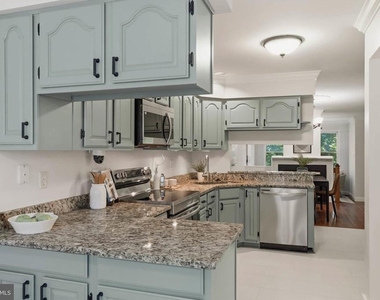 2734 Gingerview Lane - Photo Thumbnail 6