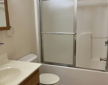 1126 School Street - Photo Thumbnail 8