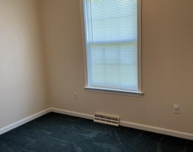 1126 School Street - Photo Thumbnail 11