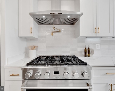 913 L Street Ne - Photo Thumbnail 12
