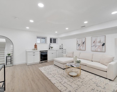 913 L Street Ne - Photo Thumbnail 33
