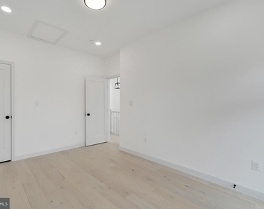 913 L Street Ne - Photo Thumbnail 27