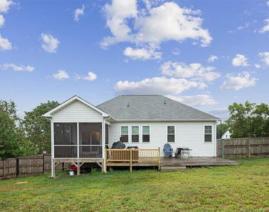 381 Countryside Drive - Photo Thumbnail 24