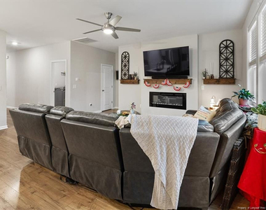 381 Countryside Drive - Photo Thumbnail 16