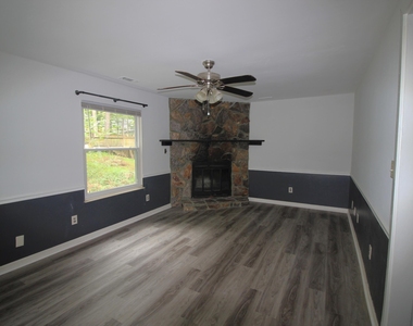 608 E Dynasty Drive - Photo Thumbnail 3