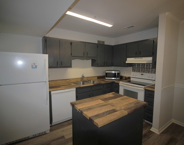 608 E Dynasty Drive - Photo Thumbnail 7