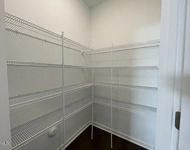214 N Finley Landing Parkway - Photo Thumbnail 14