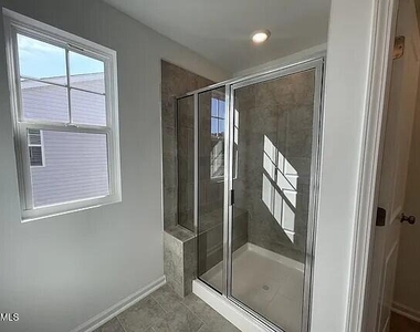 214 N Finley Landing Parkway - Photo Thumbnail 11