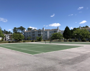 275 Waterdown Drive - Photo Thumbnail 1
