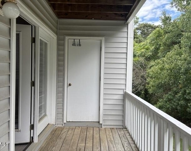 275 Waterdown Drive - Photo Thumbnail 23