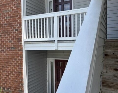 275 Waterdown Drive - Photo Thumbnail 4