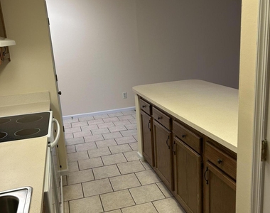 2030 Quaker Landing - Photo Thumbnail 27