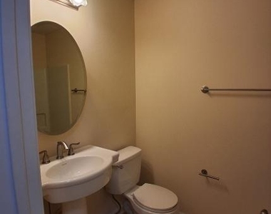 2030 Quaker Landing - Photo Thumbnail 15