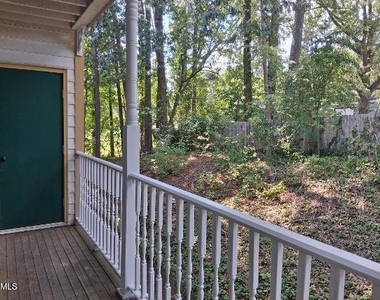 2030 Quaker Landing - Photo Thumbnail 11
