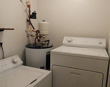 2030 Quaker Landing - Photo Thumbnail 9