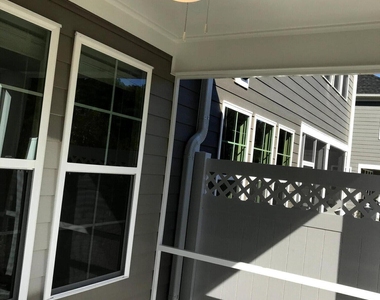 1016 Craigmeade Drive - Photo Thumbnail 10