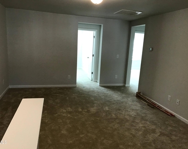 1016 Craigmeade Drive - Photo Thumbnail 14