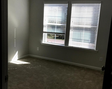 1016 Craigmeade Drive - Photo Thumbnail 19