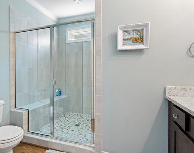 402 Cliffdale Road - Photo Thumbnail 8