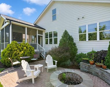 402 Cliffdale Road - Photo Thumbnail 41
