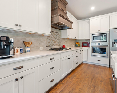 402 Cliffdale Road - Photo Thumbnail 18