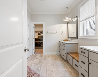 402 Cliffdale Road - Photo Thumbnail 27