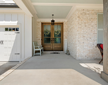 402 Cliffdale Road - Photo Thumbnail 2