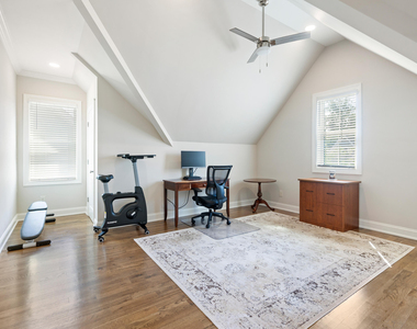 402 Cliffdale Road - Photo Thumbnail 37