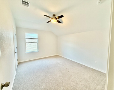 17113 Antioch Ave - Photo Thumbnail 14