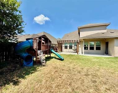 17113 Antioch Ave - Photo Thumbnail 19