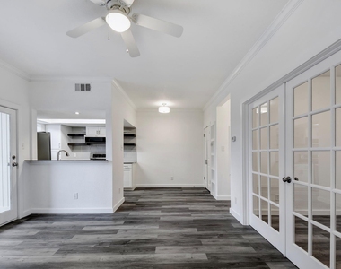 3840 Far West Blvd - Photo Thumbnail 11