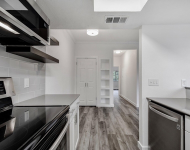 3840 Far West Blvd - Photo Thumbnail 5