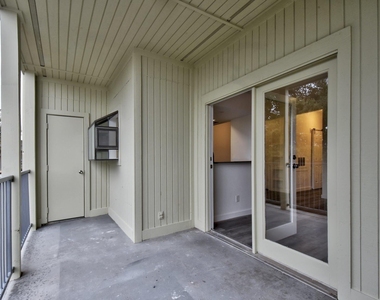 3840 Far West Blvd - Photo Thumbnail 22