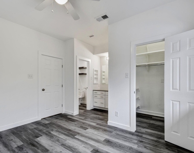 3840 Far West Blvd - Photo Thumbnail 17