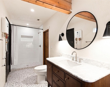 4606 S 2nd St - Photo Thumbnail 12