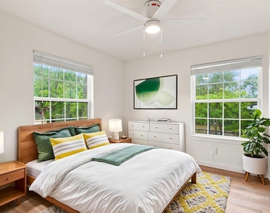 4606 S 2nd St - Photo Thumbnail 2