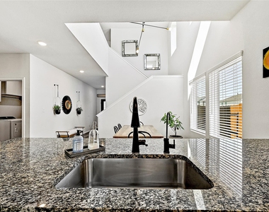 201 Greenthread Dr - Photo Thumbnail 22