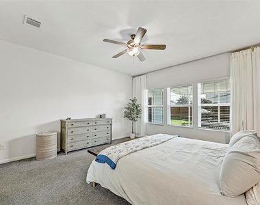 201 Greenthread Dr - Photo Thumbnail 15